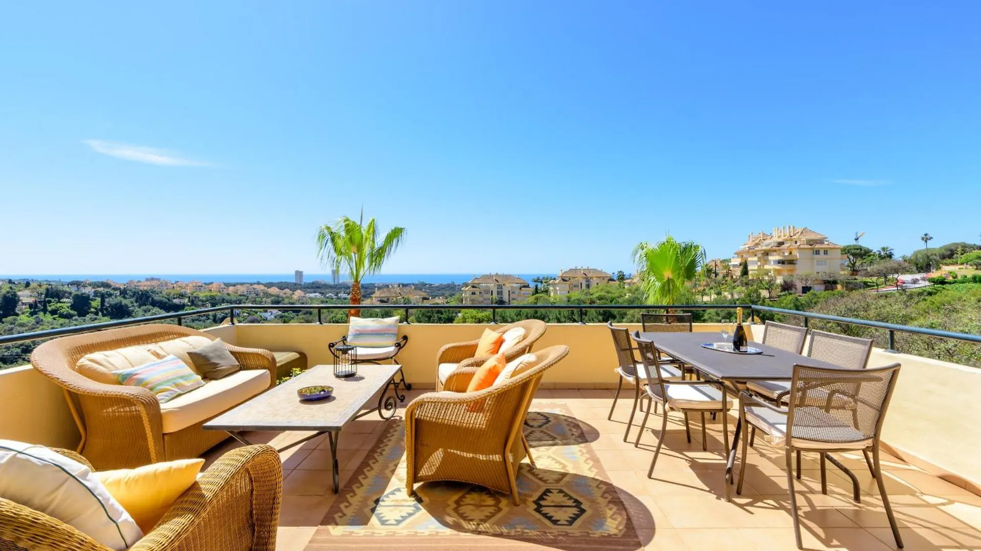 Elviria Hills Penthouse - Idyllic Golf & Sea View Oasis In Marbella Apartment Spain