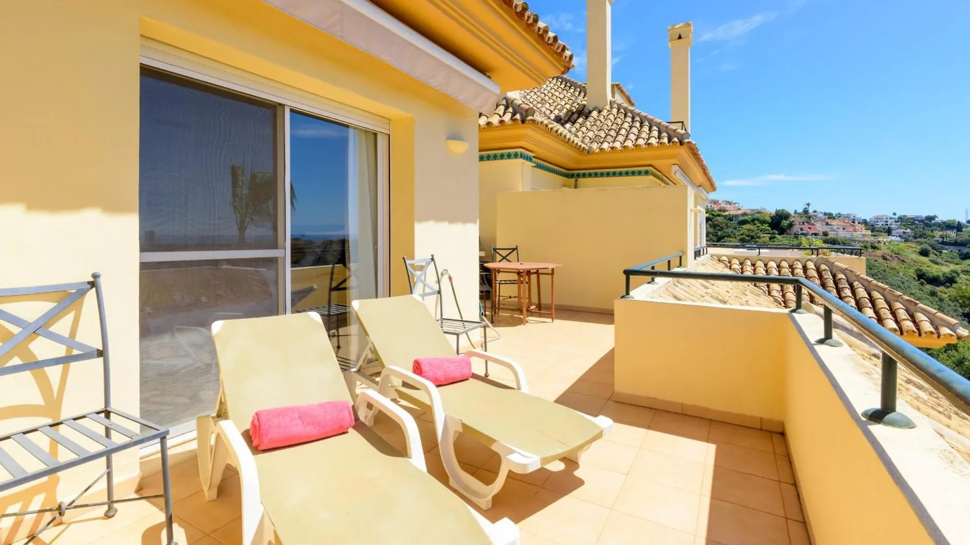 Elviria Hills Penthouse - Idyllic Golf & Sea View Oasis In Marbella Apartment 0*,