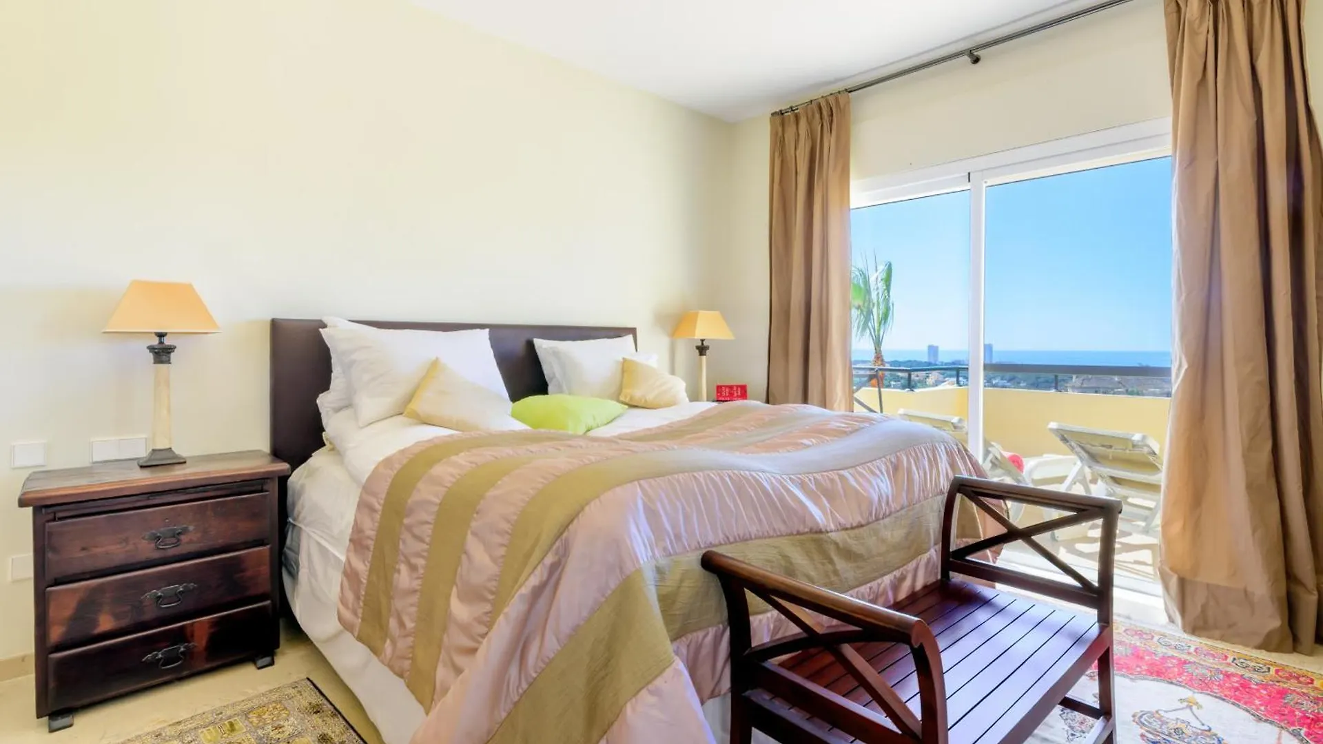 Elviria Hills Penthouse - Idyllic Golf & Sea View Oasis In Marbella Apartment